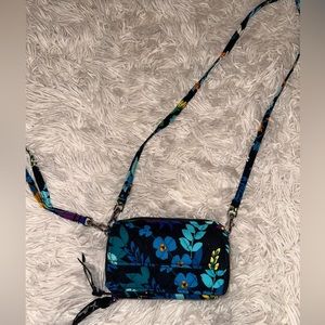 Floral Vera Bradley Clutch/Crossbody